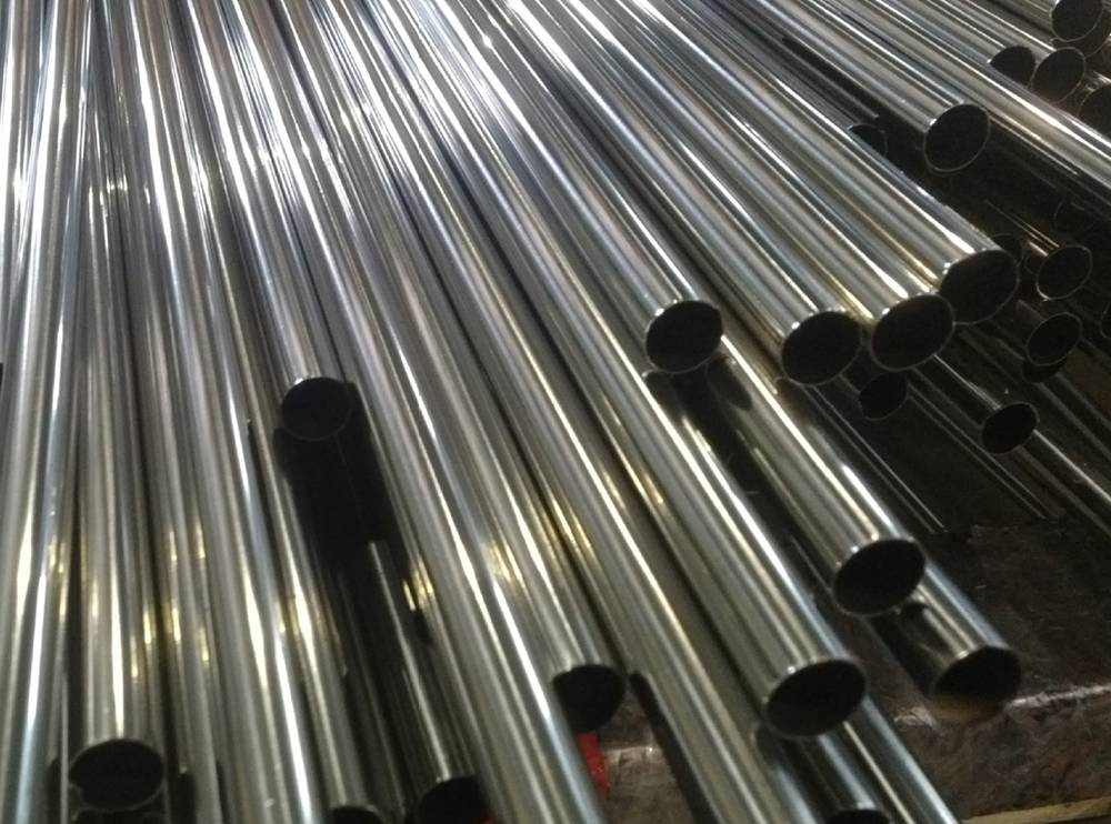 Carbon Steel ERW Pipes & Tubes
